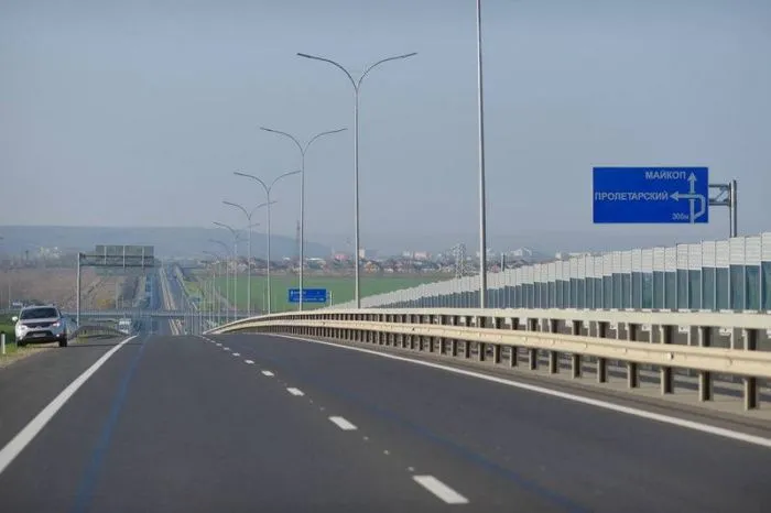 На строительство и ремонт дорог в Адыгее за три года направят 24,8 млрд рублей