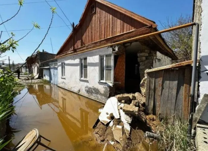 В Махачкале вышедшая из берегов река нанесла ущерб жителям 127 домов