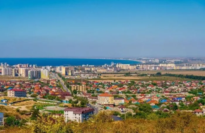 Анапские отельеры пытаются поддержать спрос на отдых за счет бассейнов