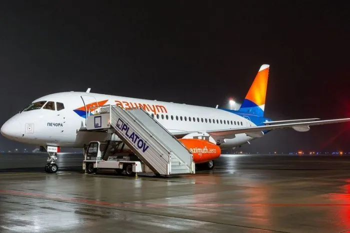 ФАС выдала предупреждение донскому авиаперевозчику «Азимут» из-за разной платы за возврат билета