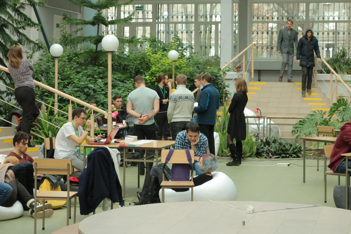 48 часов для 60-ти IT-разработчиков: в Таганроге прошел хакатон Cyber Garden