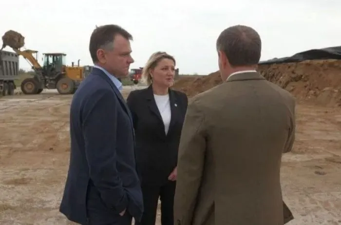 Слюсарь: анапский загрязненный песок полностью вывезли из Семикаракорского района Ростовской области