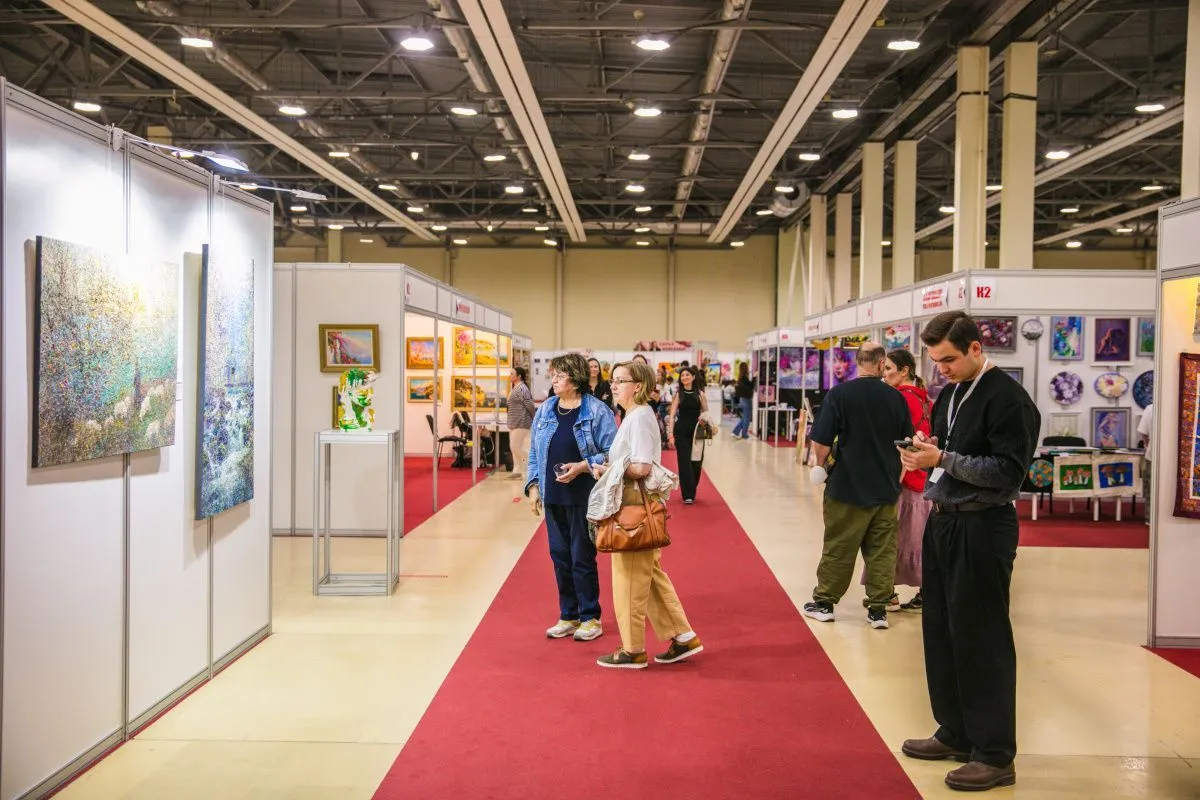 Арт-Ростов 2026: ожившие полотна Сурикова, 70 работ Магритта и юбилей Булгакова