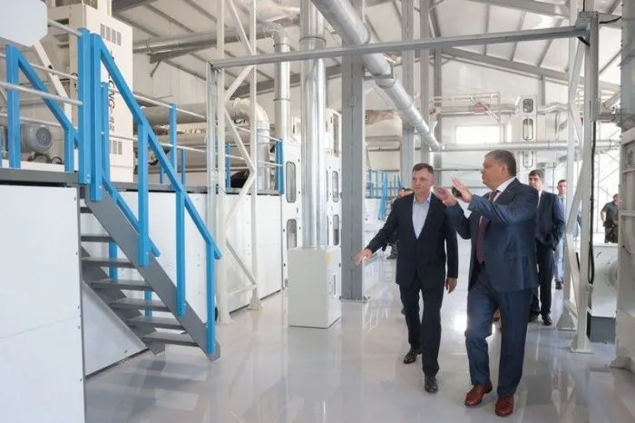 В Шахтах ввели новую линию по производству материалов из полиэфирного волокна