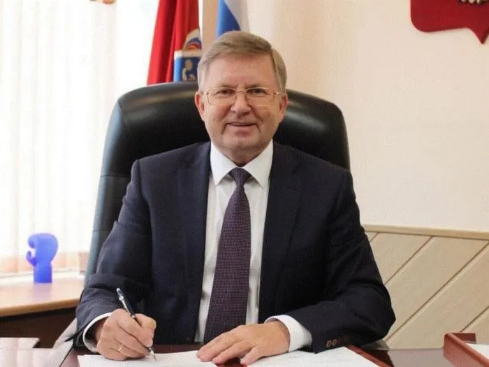 Ректор московского вуза умер во время экскурсии по монументу «Родина-мать» в Волгограде