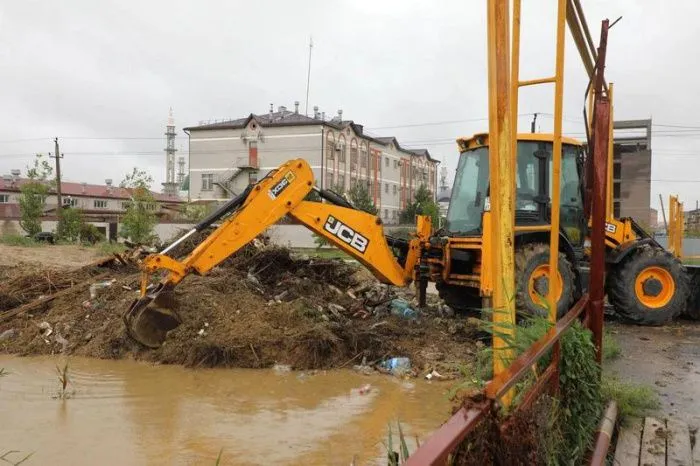 Часть Махачкалы осталась без воды и света из-за ливней