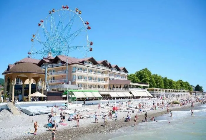 В купальный сезон в Сочи будут работать 180 пляжей