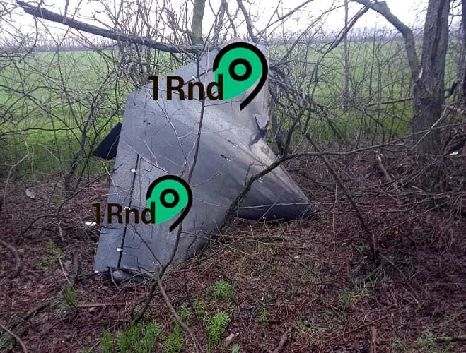 2-метровый беспилотник нашли в лесополосе в Ростовской области