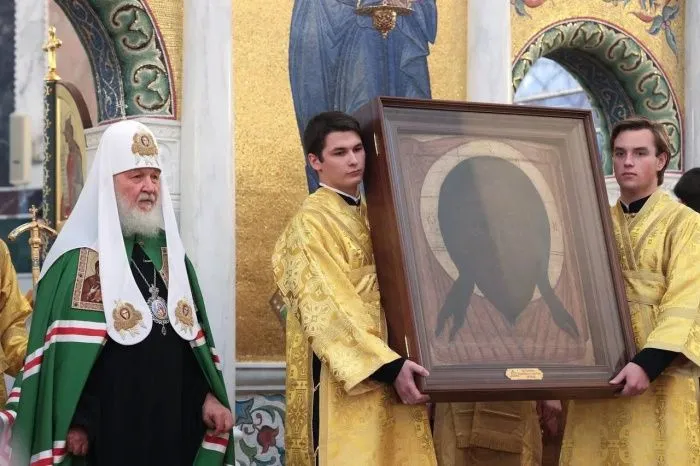 Патриарх Кирилл провёл церемонию освящения главного воинского храма ЮВО