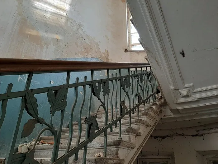 Внутреннее убранство подъезда.jpg Внутреннее убранство подъезда.jpg