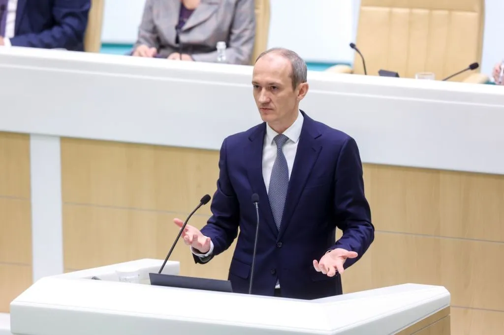 Дмитрий Григоренко Правительство России2.jpg