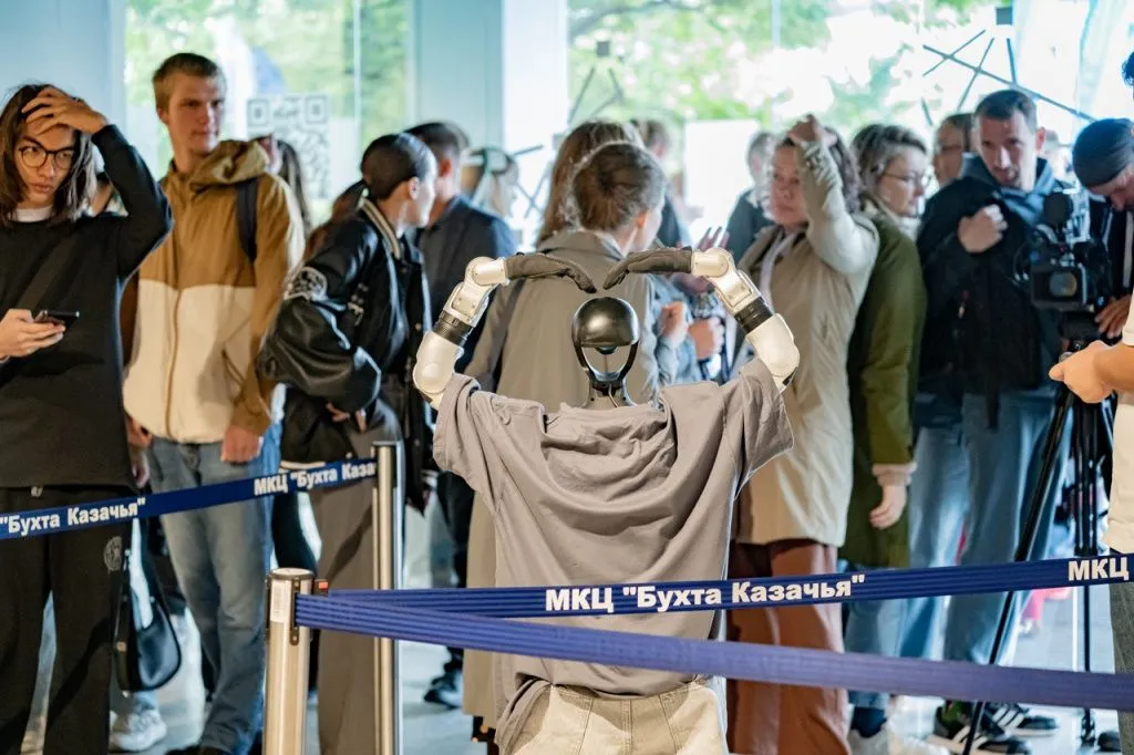 робот ИТПарк Севастополь.jpg