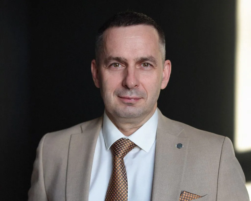 Девелоперы сегодня строят, но не продают, в случае сохранения текущих экономических условий существует риск затоваривания на рынке недвижимости, отмечает коммерческий директор ГК «Точно» Михаил Федоров // Фото: пресс-служба компании