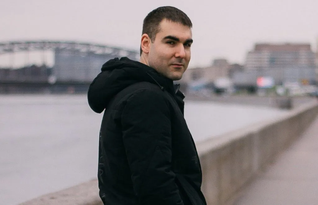 Классические крупные торговые сети недовольны тем, что алкомаркеты оттягивают у них трафик и отбирают покупателей, считает Михаил Лачугин