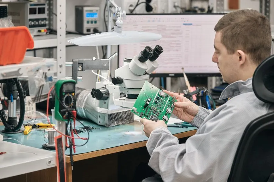 «Нейротех» родился как компания, ориентированная на разработку приборов для неврологии и долгое время производил именно такое оборудование, но со временем направления разработки расширились // Фото: пресс-служба «Нейротех» «Нейротех» родился как компания, ориентированная на разработку приборов для неврологии и долгое время производил именно такое оборудование, но со временем направления разработки расширились // Фото: пресс-служба «Нейротех»