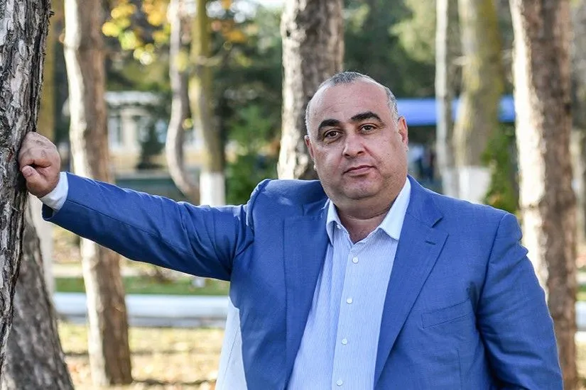 Димоев ВА_портрет 01_1200х550.jpg