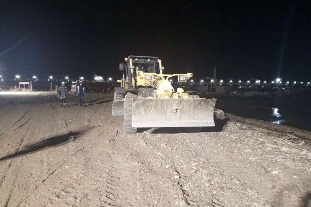 Уборка продолжалась и ночью пресс-служба администрации КК.jpg