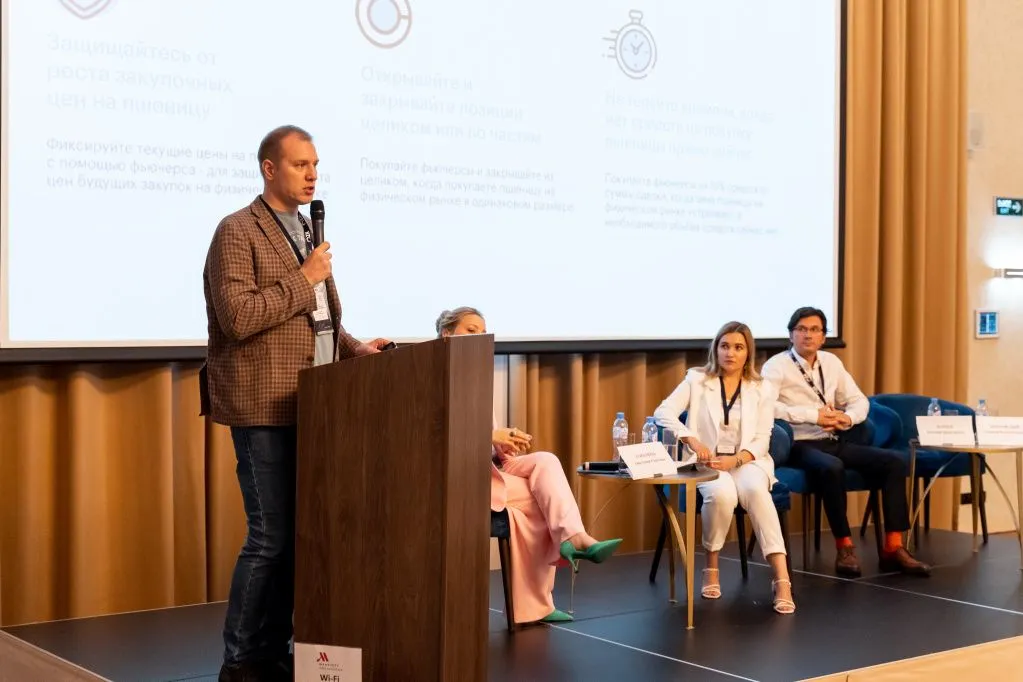 петровский.jpg петровский.jpg