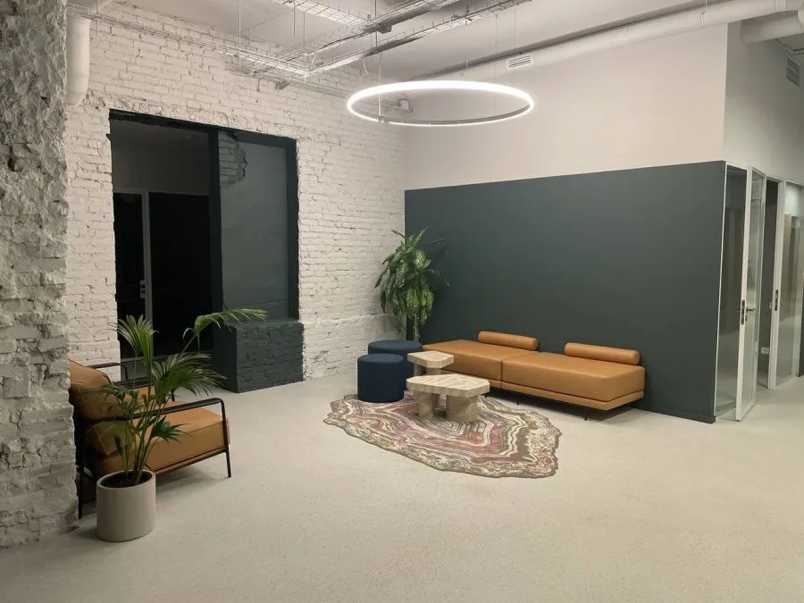 Луч Ростов.jpg Луч Ростов.jpg