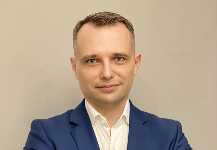 Фото_Штоль_Росбанк.jpg Фото_Штоль_Росбанк.jpg