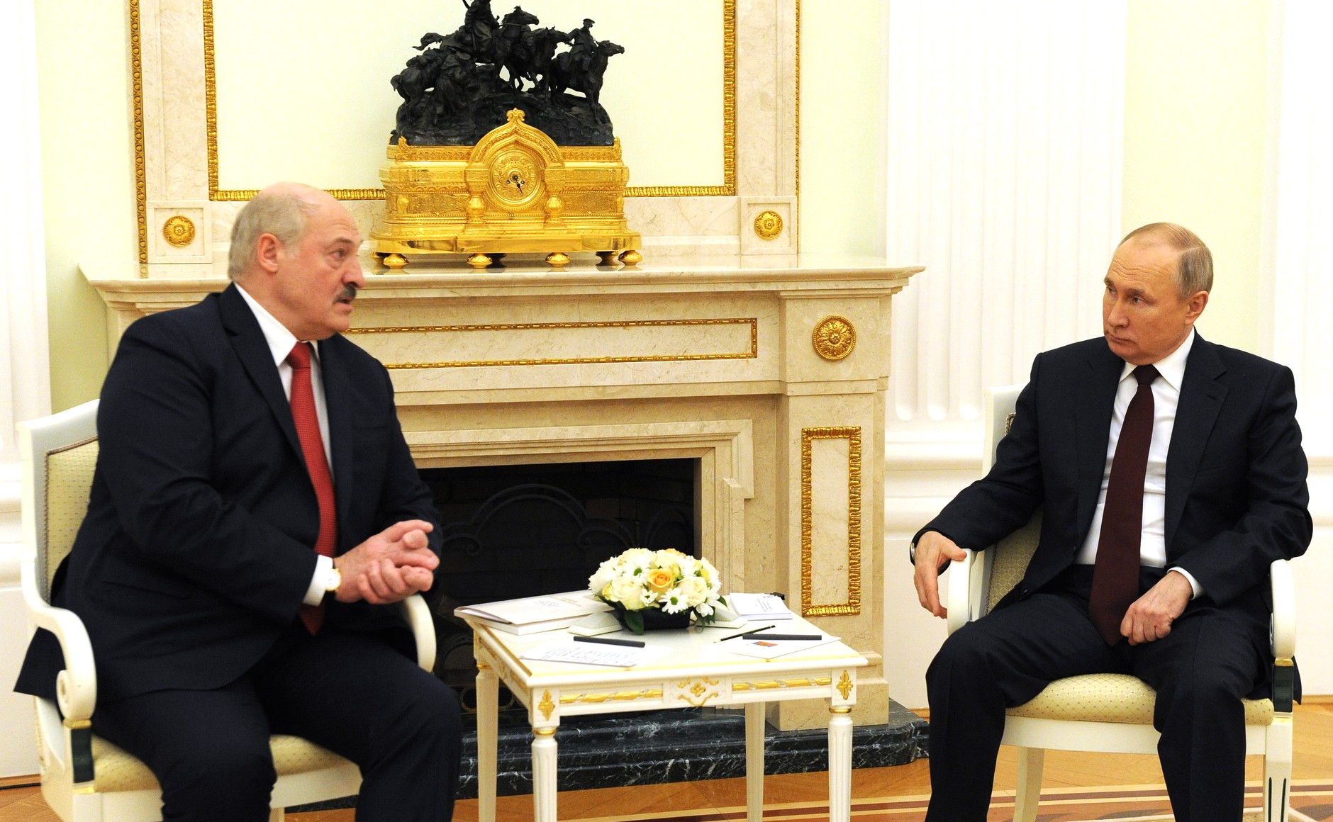 В Кремле анонсировали встречу Владимира Путина с Александром Лукашенко в Сочи в конце мая