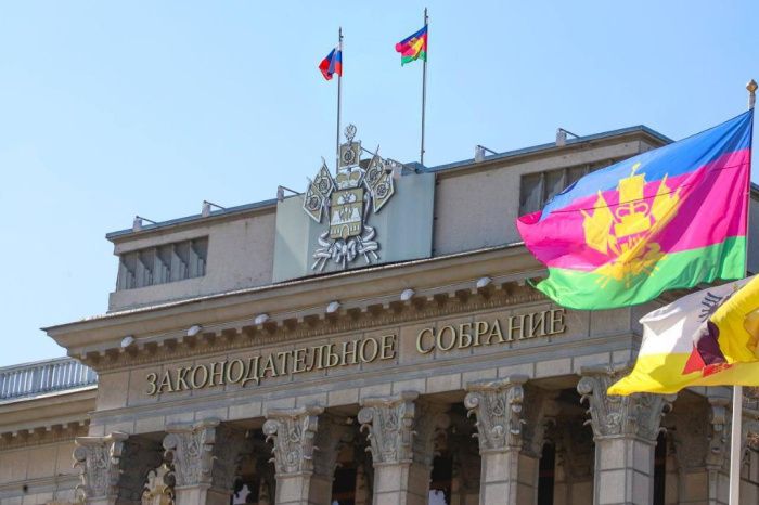 В Краснодаре на дороги, развязки и путепроводы направят 150 млрд рублей В Краснодаре на дороги, развязки и путепроводы направят 150 млрд рублей