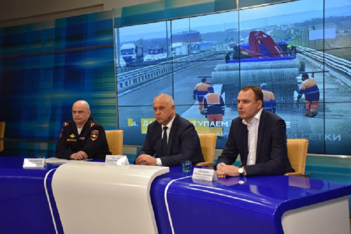 Более 105 км трассы М-4 «Дон» в Ростовской области отремонтируют к середине июня 2022 года Более 105 км трассы М-4 «Дон» в Ростовской области отремонтируют к середине июня 2022 года