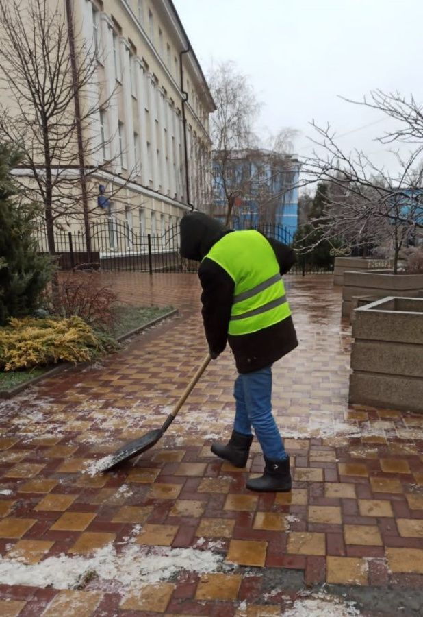 В Ростове из-за 80 пострадавших от гололеда направлены претензии к управляющим компаниям В Ростове из-за 80 пострадавших от гололеда направлены претензии к управляющим компаниям