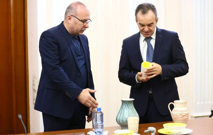 Кубанское предприятие готовится производить фарфоро-фаянсовую продукцию в промышленных масштабах Кубанское предприятие готовится производить фарфоро-фаянсовую продукцию в промышленных масштабах