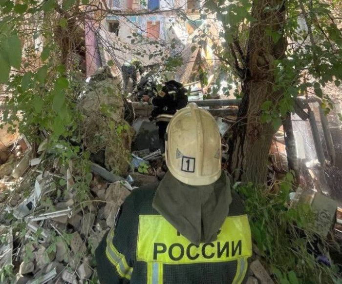 Губернатор: Обрушившийся в Астрахани дом был аварийным
