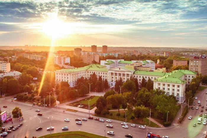 На пл. Гагарина в Ростове построят два общежития ДГТУ за почти 1,5 млрд рублей На пл. Гагарина в Ростове построят два общежития ДГТУ за почти 1,5 млрд рублей