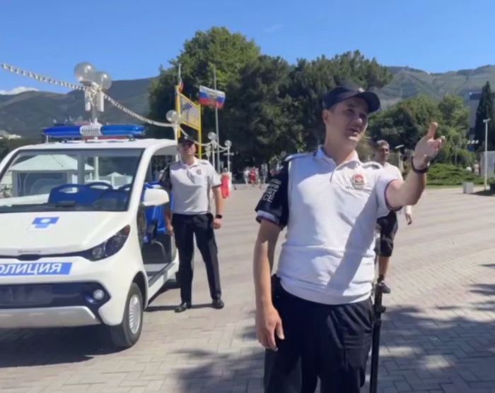 В Туапсе начала работу туристическая полиция В Туапсе начала работу туристическая полиция