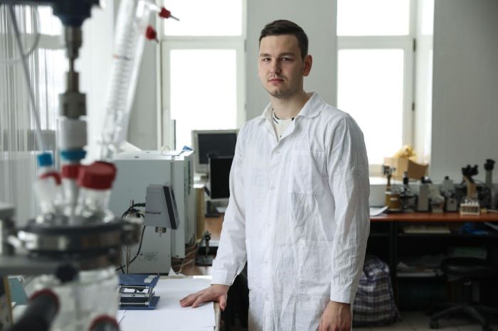 Молодой ученый СКФУ разрабатывает универсальное гидрофобное средство для промышленности