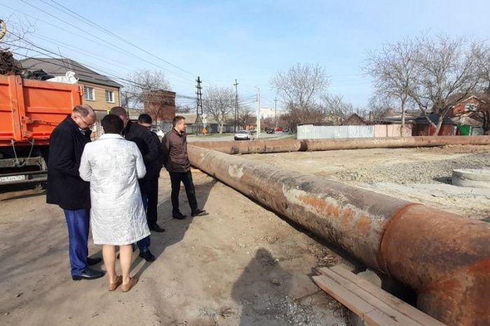 На ремонт аварийного коллектора в Таганроге направят более 400 млн рублей На ремонт аварийного коллектора в Таганроге направят более 400 млн рублей