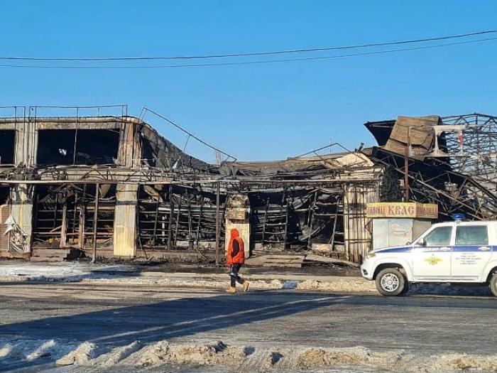 Пожар на рынке под Ростовом полностью потушен Пожар на рынке под Ростовом полностью потушен