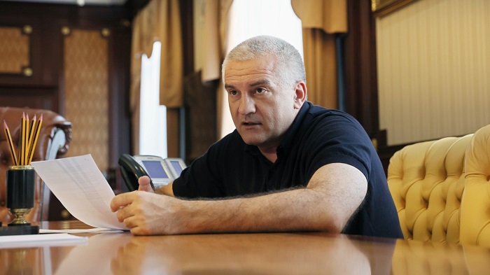 Сергей Аксенов поручил национализировать принадлежащие Киеву компании в Крыму Сергей Аксенов поручил национализировать принадлежащие Киеву компании в Крыму