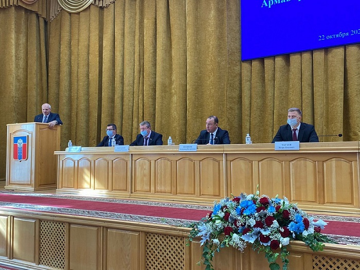 Андрея Харченко переизбрали главой администрации Армавира на третий срок Андрея Харченко переизбрали главой администрации Армавира на третий срок