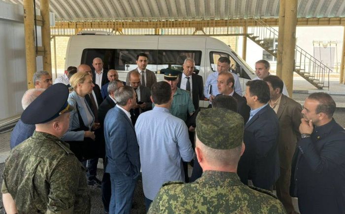 Дипломаты трех стран обсудили будущее транспортного коридора «Север-Юг» в Дербенте Дипломаты трех стран обсудили будущее транспортного коридора «Север-Юг» в Дербенте