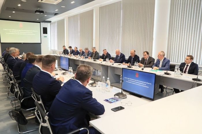 В Волгоградской области в пять приоритетных инвестпроектов вложат более 500 млрд рублей В Волгоградской области в пять приоритетных инвестпроектов вложат более 500 млрд рублей