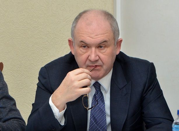 В Ростове бывшего руководителя Россельхозбанка приговорили к 8,5 годам заключения В Ростове бывшего руководителя Россельхозбанка приговорили к 8,5 годам заключения