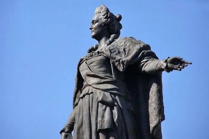 РГО поддержало идею установки в Ростове памятника Екатерине II, демонтированного в Одессе РГО поддержало идею установки в Ростове памятника Екатерине II, демонтированного в Одессе