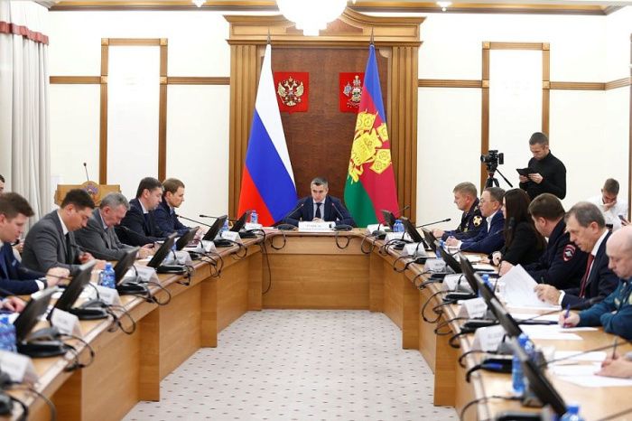Краснодарский край планирует принять в новом сезоне 2,5 млн туристов Краснодарский край планирует принять в новом сезоне 2,5 млн туристов