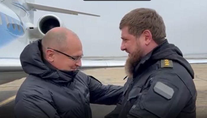 Кириенко и Трутнев прибыли в Чечню и посетили университет спецназа Кириенко и Трутнев прибыли в Чечню и посетили университет спецназа