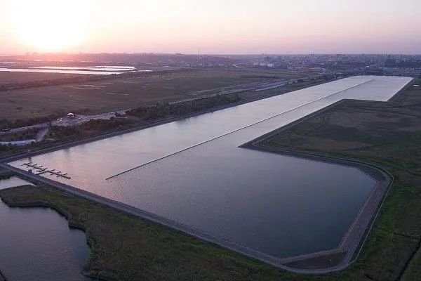 На левом берегу Дона в Ростове застройщики смогут возводить дома высотой до 33 этажей На левом берегу Дона в Ростове застройщики смогут возводить дома высотой до 33 этажей