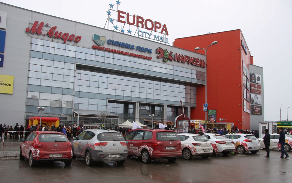 На юге России из-за угрозы пожарной безопасности закрывают торговые центры