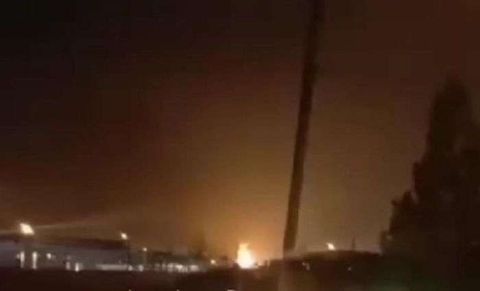 В Волгограде возник пожар на нефтеперерабатывающем заводе В Волгограде возник пожар на нефтеперерабатывающем заводе