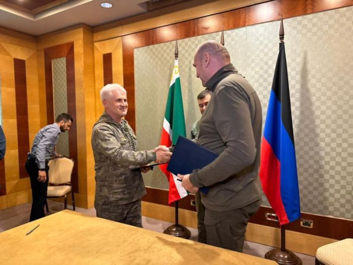 Власти Грозного и Мариуполя подписали соглашение об установлении побратимских связей