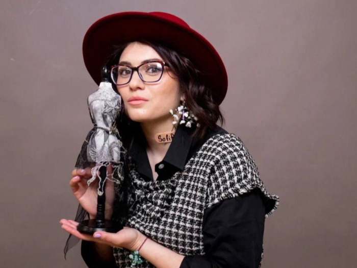 Как осетинский дизайнер Зарина Ватаева продвигает кавказский этно-авангард на мировой арене