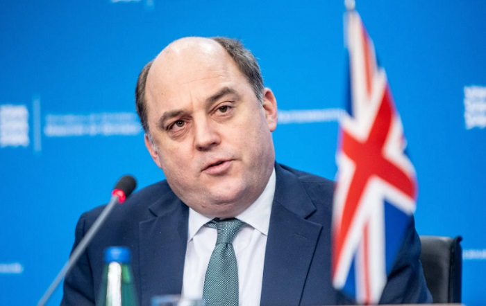 Минобороны Британии раскрыло детали инцидента с самолетами РФ над Черным морем Минобороны Британии раскрыло детали инцидента с самолетами РФ над Черным морем