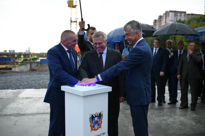 Губернатор Дона посетил «Левобережье» и запустил строительство «Нового Ростова»